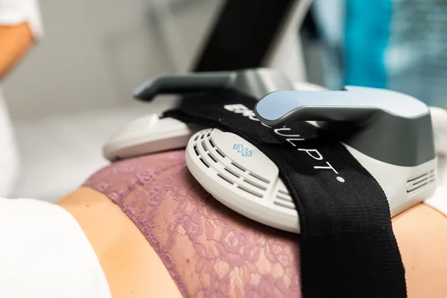 Revoluční způsob, jak získat vyrýsované tělo EMSCULPT